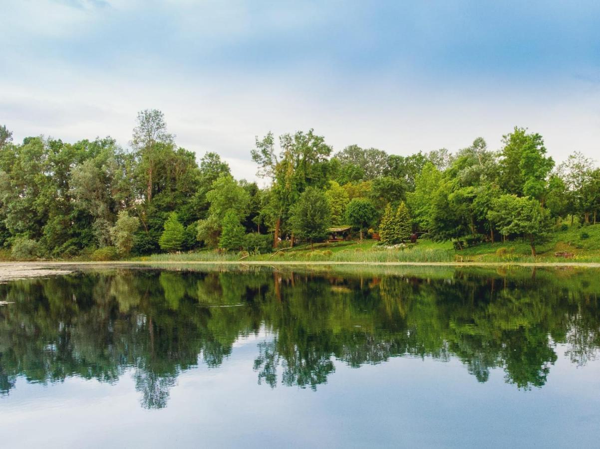 Rajski Vrt - Lake House - Paradise Garden Sisak Eksteriør billede