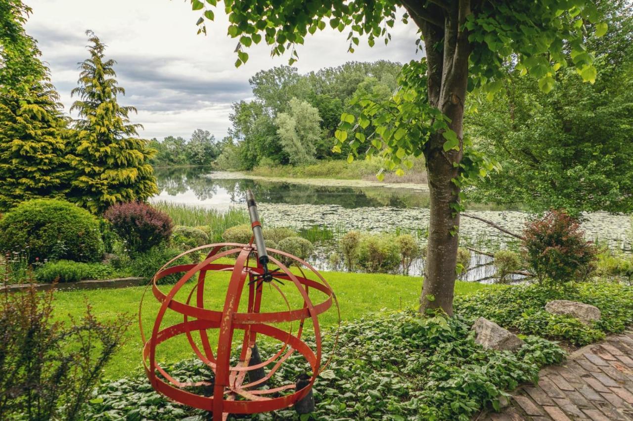 Rajski Vrt - Lake House - Paradise Garden Sisak Eksteriør billede